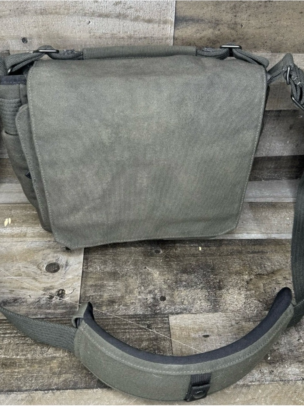 Men's Olive Green Canvas Messenger Photography Bag with Padded Strap
